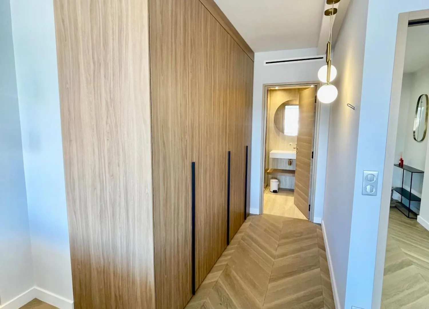 Luxury Romantic Cannes 45 Croisette Two Bedrooms 公寓