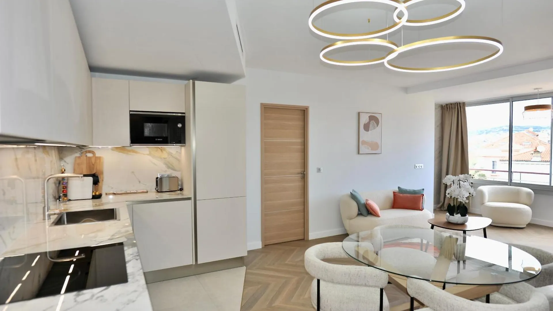Luxury Romantic Cannes 45 Croisette Two Bedrooms 法国