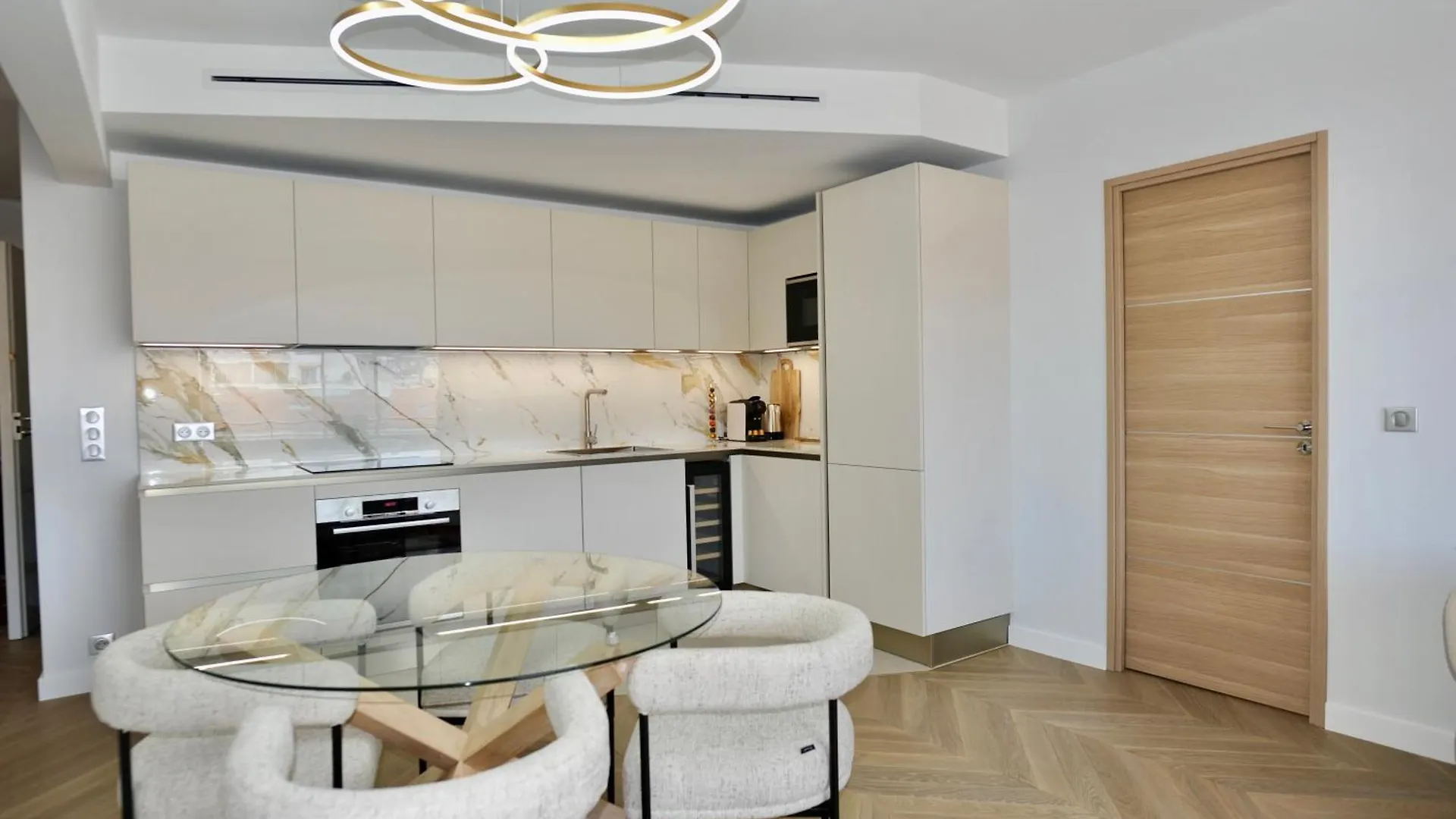 Luxury Romantic Cannes 45 Croisette Two Bedrooms