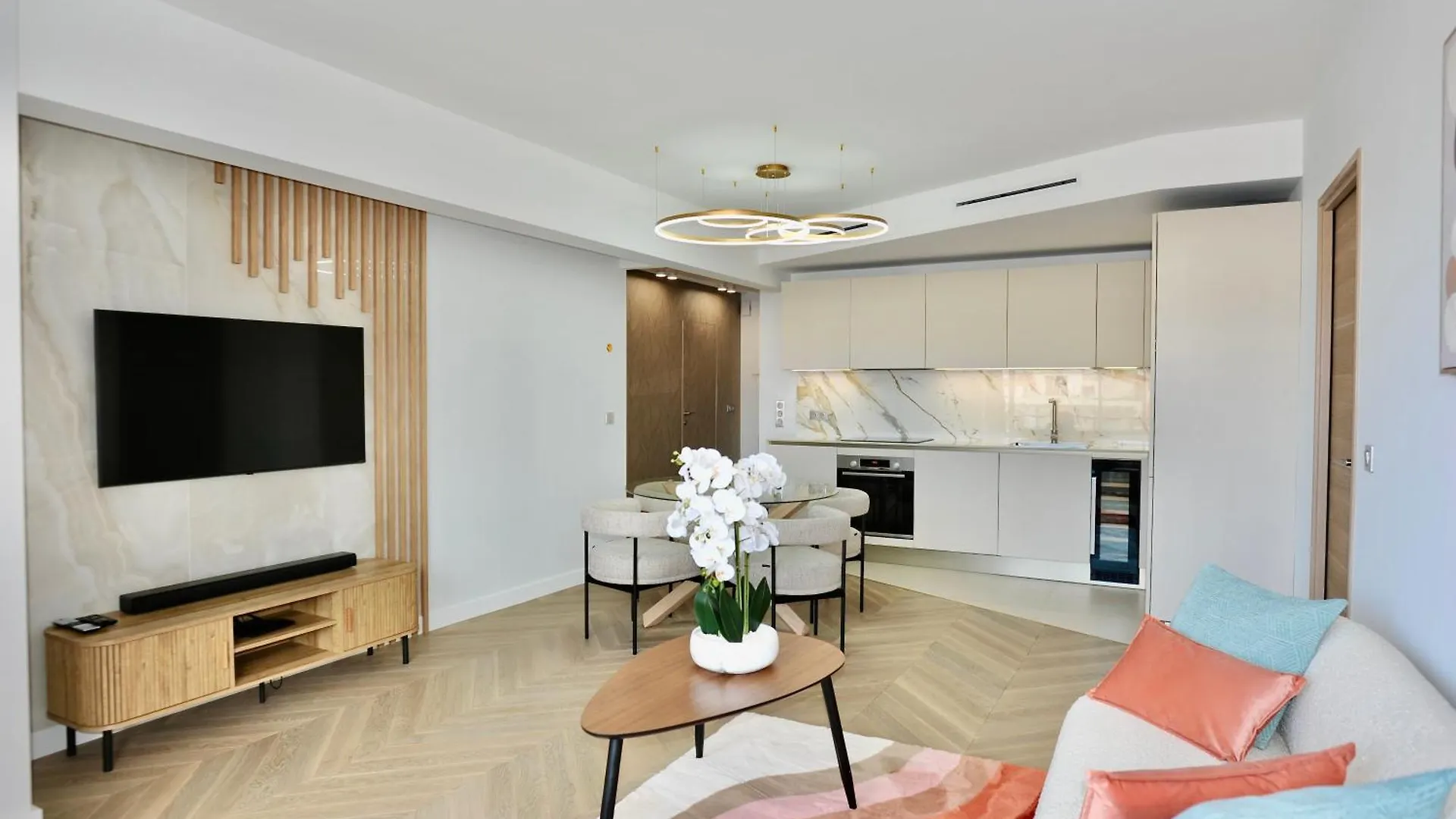 Luxury Romantic Cannes 45 Croisette Two Bedrooms